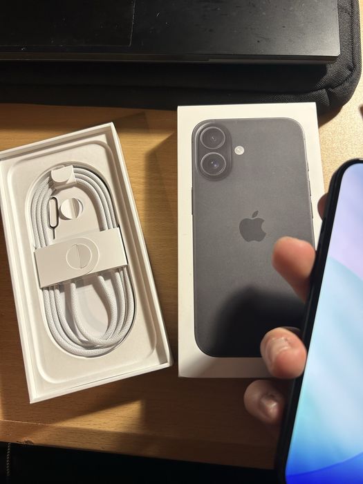Iphone 16 128g com caixa e garantia ate 2027