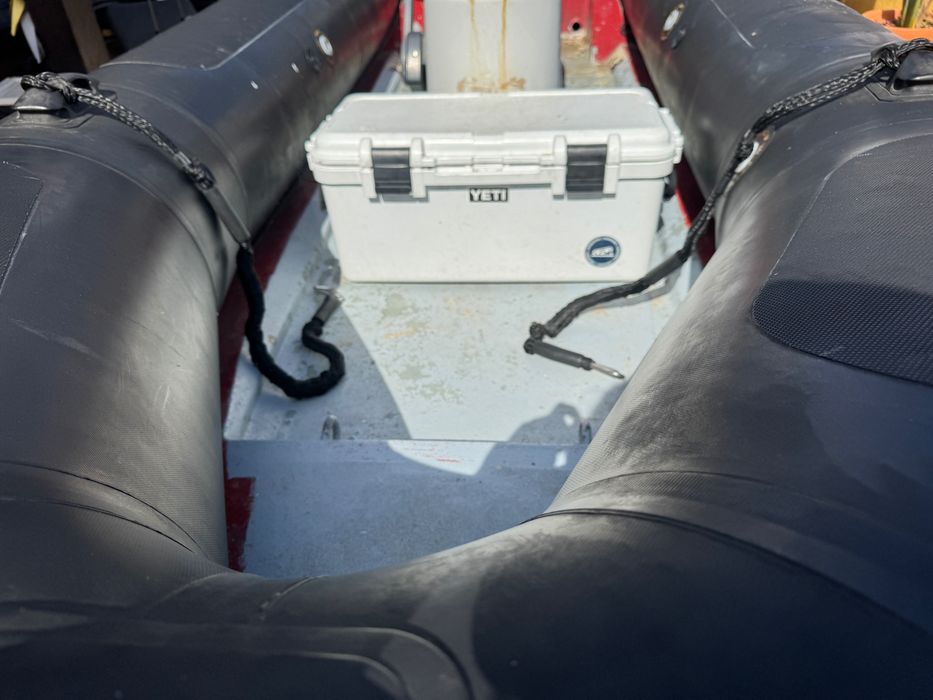 Barco RIB em Alumínio com Motor Yamaha 30HP (2023) + Atrelado