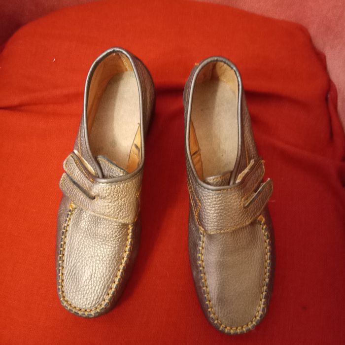 Продам туфлі нові.