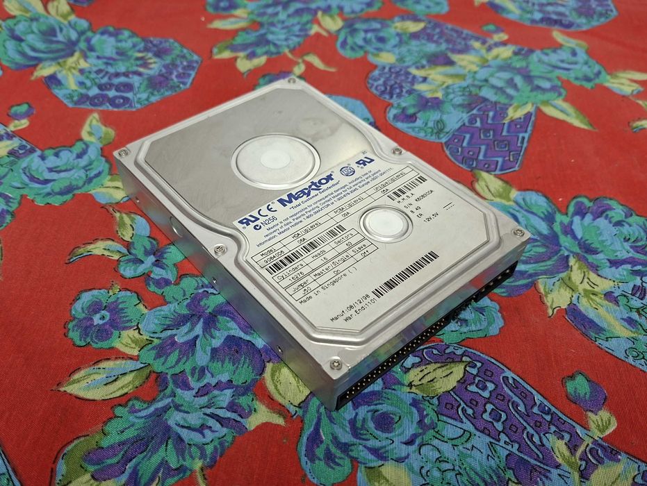 Disco rígido interno vintage - Maxtor N256 modelo 90840D6 - 8.4Gb
