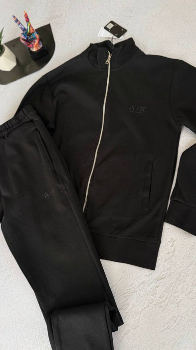Мужской  чоловічий Спортивний костюм Armani Black EA7 boss чорний  та синій  колір