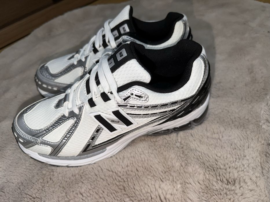 New Balance Preto e Branco455100341714964481