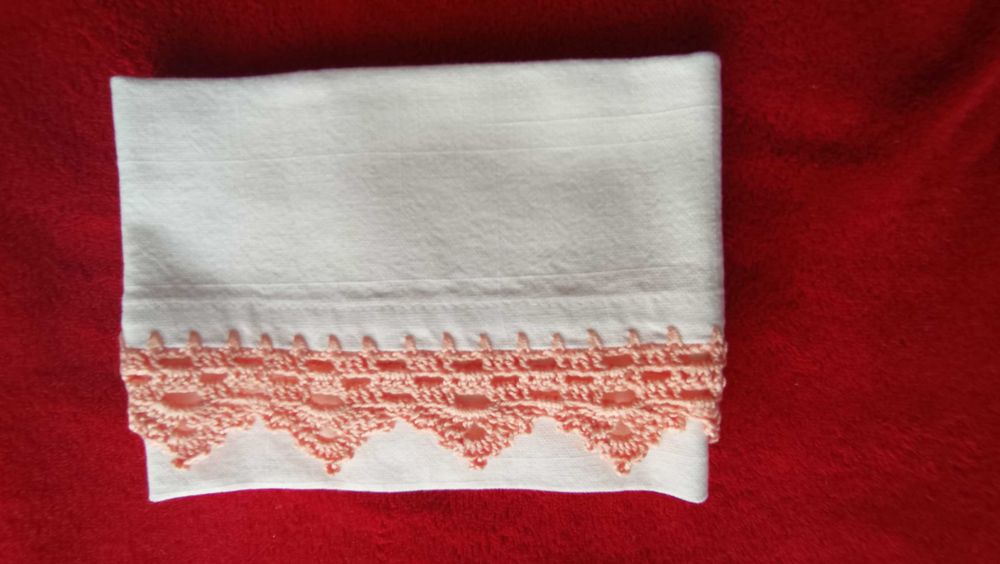 Pano de cozinha com barrado crochê