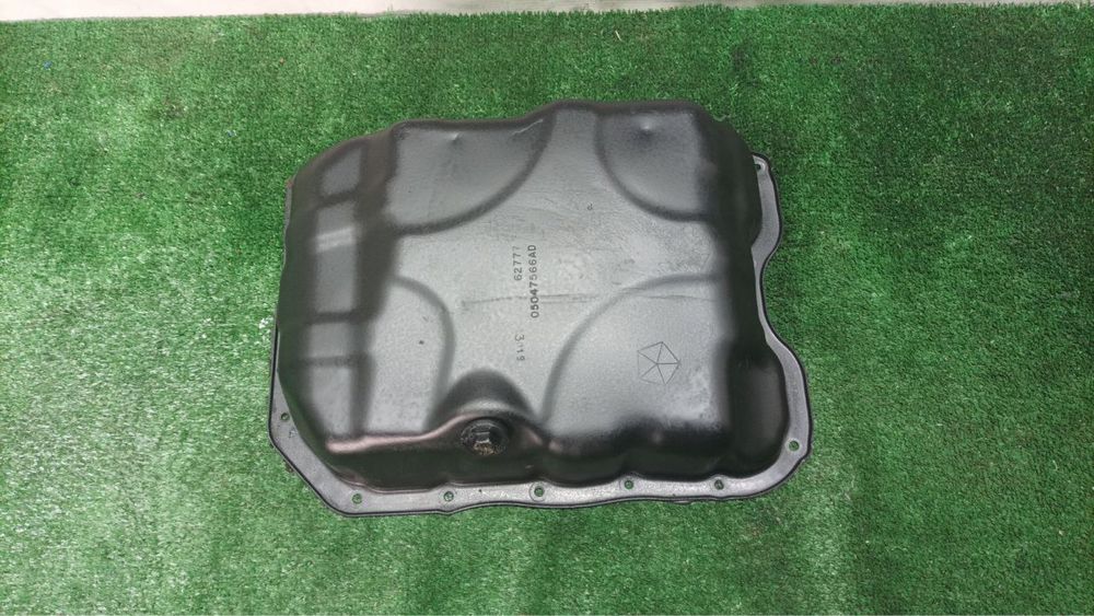 Піддон кришка піддона Jeep cherokee kl  05047566AD