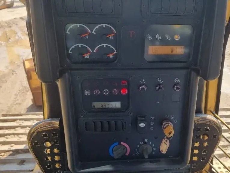 Продам бульдозер Caterpillar D 5 N LGP , 2007 г