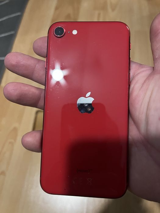 Iphone se czerwony