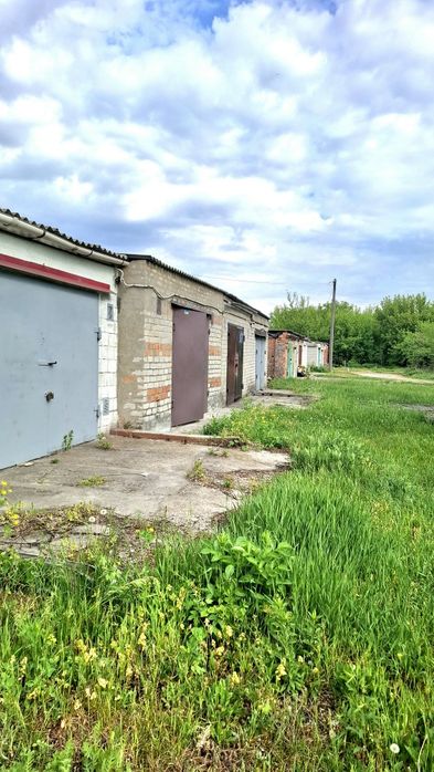 Продам 2 гаражі ( Тополя, Опитний)