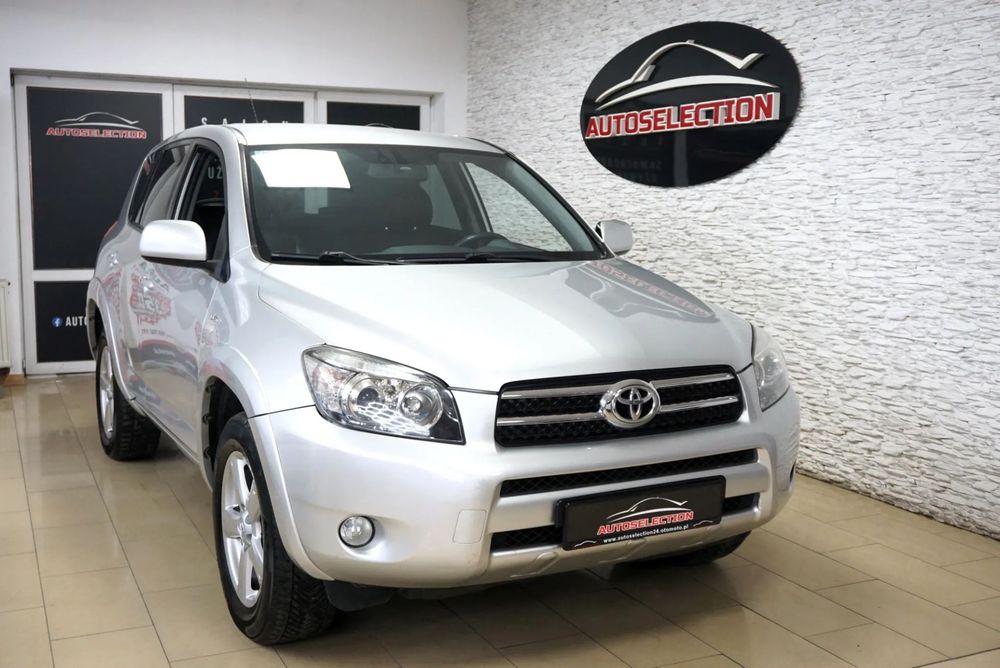 Toyota RAV4 2.2 D-CAT 177KM! Rezerwacja! Zapoznaj się z całą ofertą Autoselection!