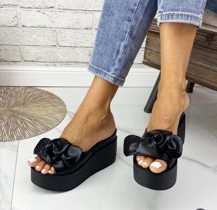 Шкіряні шльопанці, р. 36