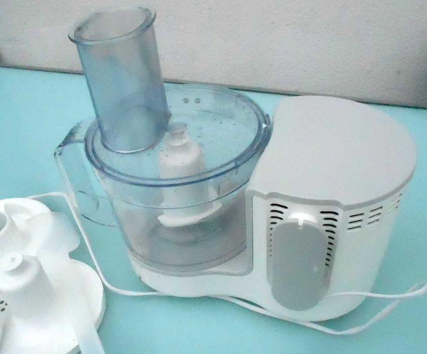 Robot kuchenny Kenwood FP 120 biały