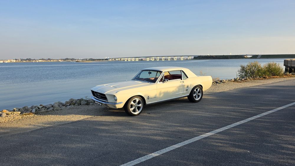 Alugo ford mustang v8