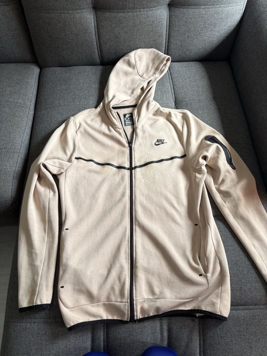 Nike tech cor beje