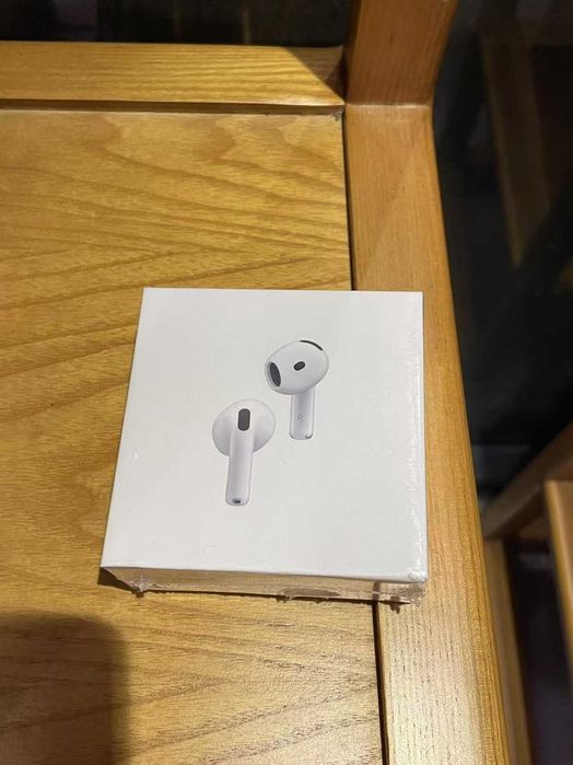 Bezprzewodowe słuchawki Apple AirPods 4. generacji-nowa