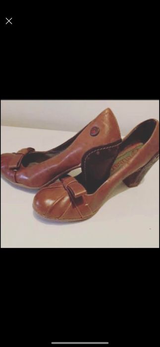 Sapatos pele Cubanas
