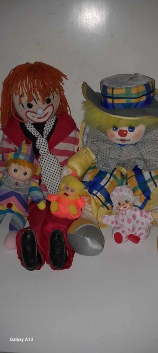 Conjunto de palhaços vintage dos anos 80