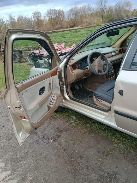 Продам машину за детальною інформацією звертайтесь за телефоном