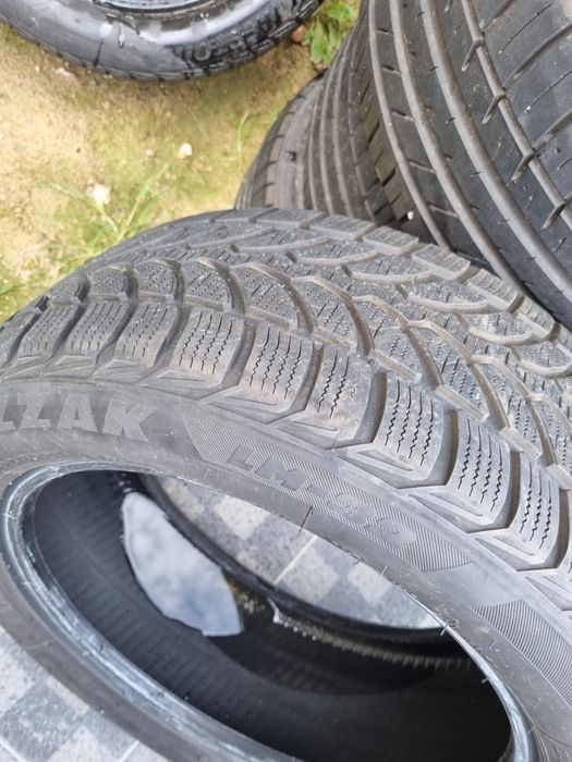 Peneus 225 50 R17