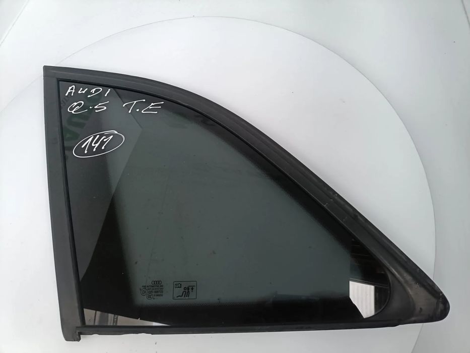 Vidro triangular da porta trás esquerdo AUDI Q5 (8R)