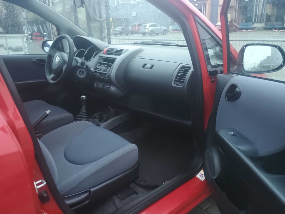 Хонда Джаз автомобіль 2004