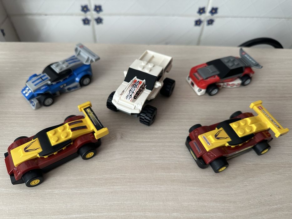 Happy meal Invizimals videojogos playstation lego carros robos