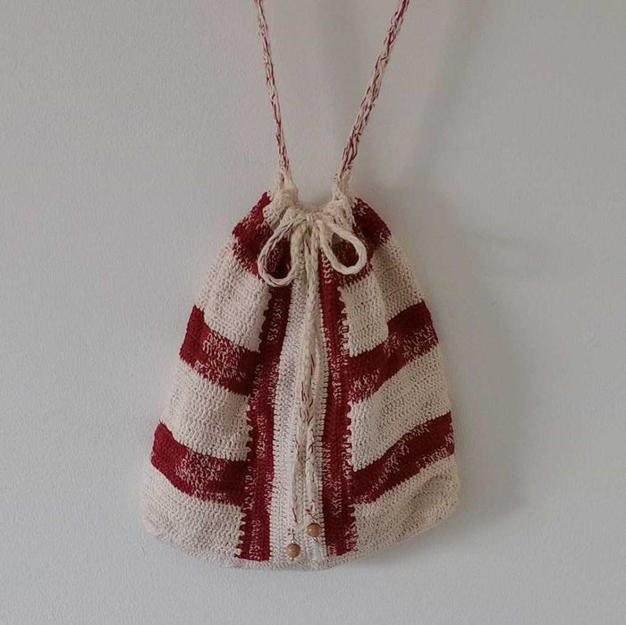 Bolsa de ombro feita à mão