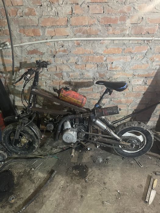 продам по запчастинах  мотор дельта 70сс рама колеса