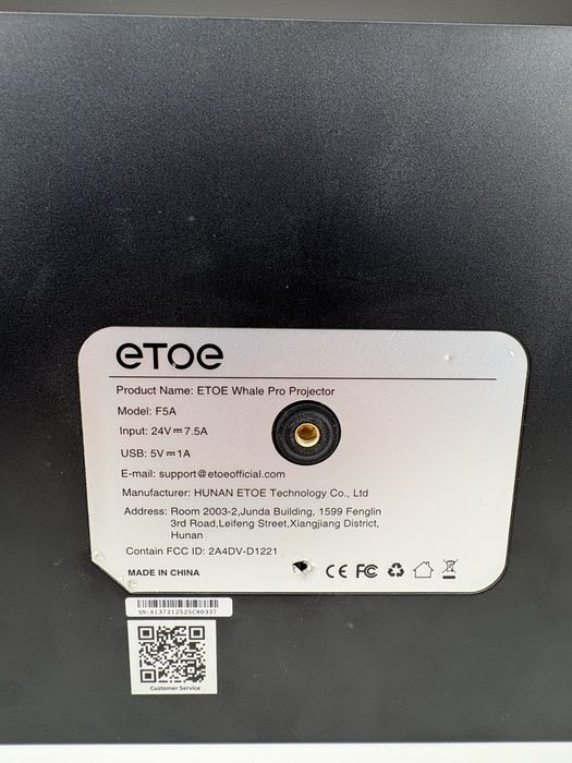 Projektor 4K  ETOE Whale Pro Android TV 11 1080P 1500 ANSI Dolby Audio