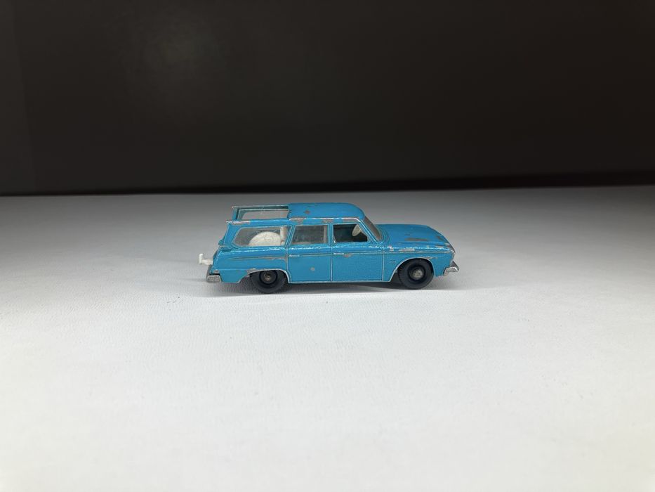 No 42 - Studebaker Lark Wagonaire - Matchbox Lesney
