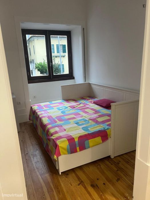 Quarto - localizado em Montes Claros Coimbra