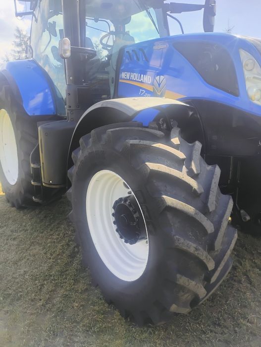 New Holland t 7.245