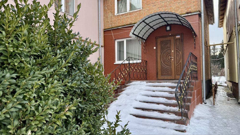 Великогабаритна квартира з окремим спортзалом !