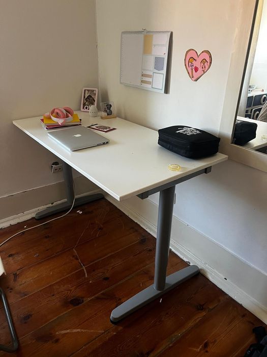 Secretaria quarto/escritório