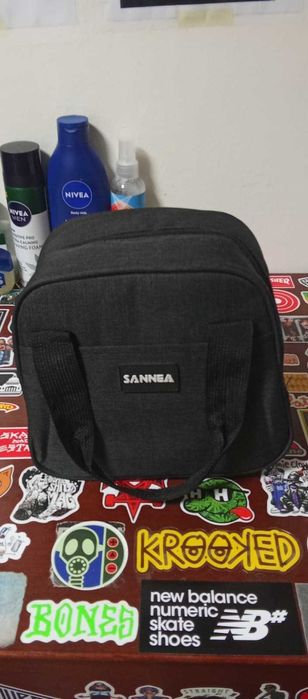 Bolsa Térmica Sennea – Elegante e Prática (Como Nova)