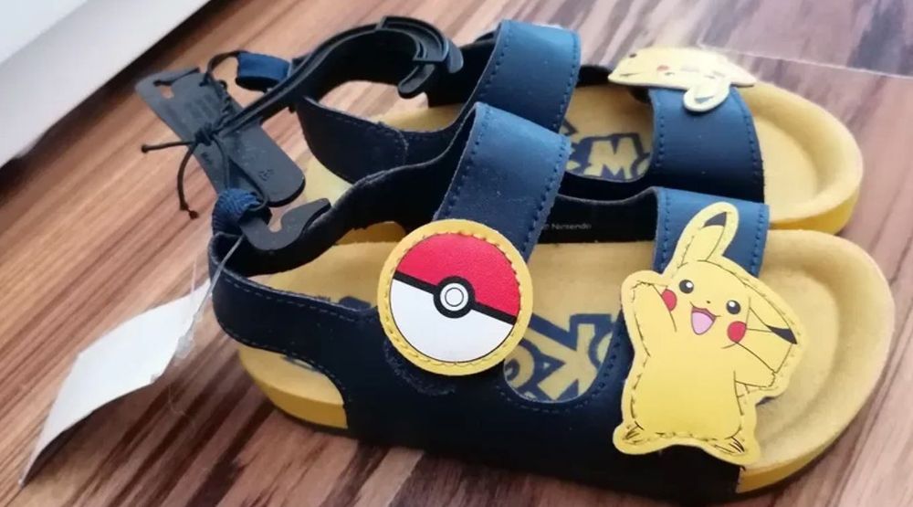 H&M Pikachu Pokemon sandały NOWE rozmiar 24