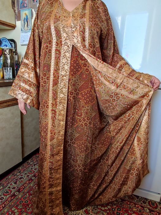 Сукня арабська з капюшоном