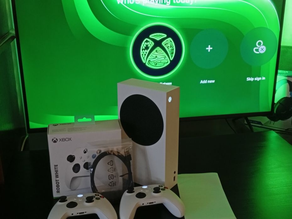 Xbox series s com biblioteca de jogos