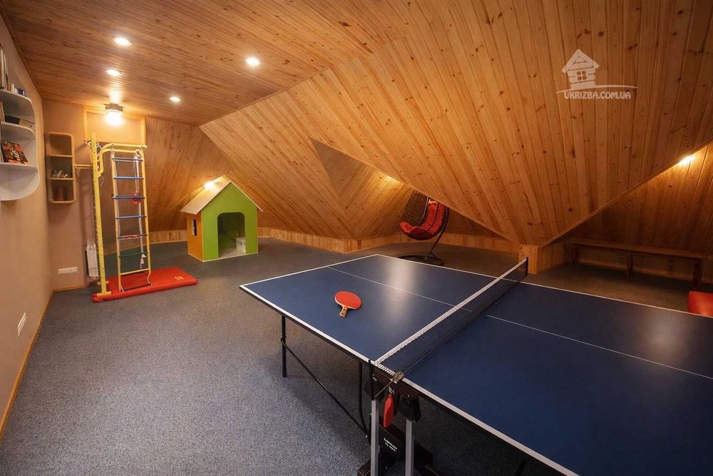 Посуточно.10км от Киева,5 спален,баня,теплый бассейн,бильярд,генератор