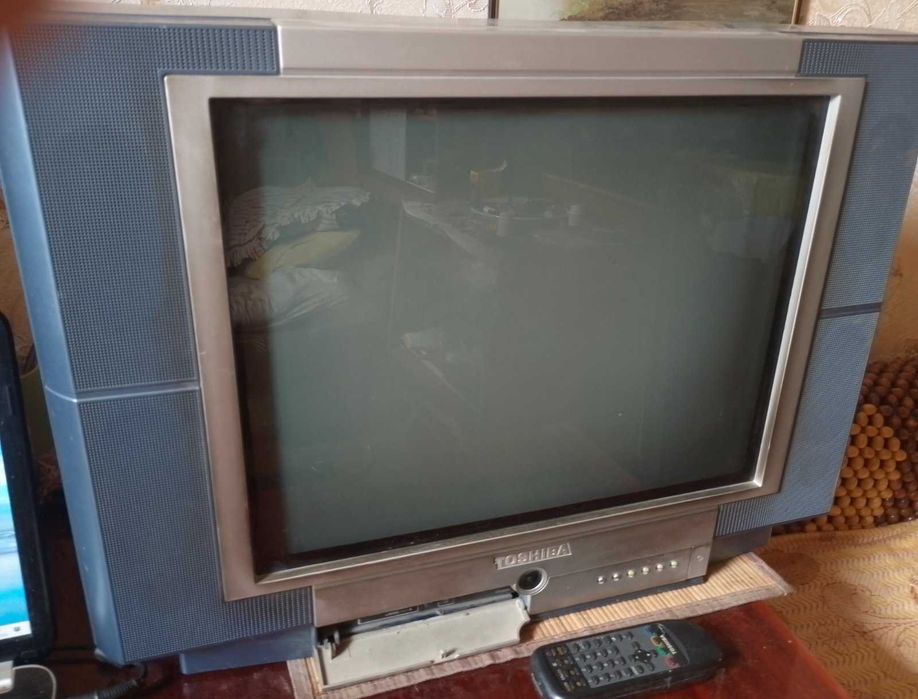 Продам телевизор Toshiba 21D7XRT