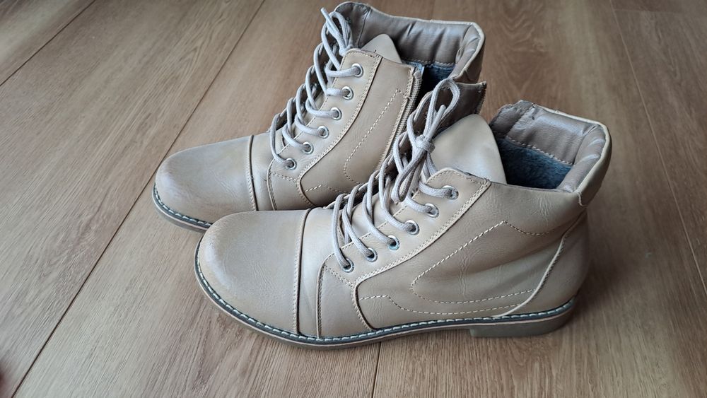 Buty botki jesienne 40/41 Wojtyłko na zamek sznurowane