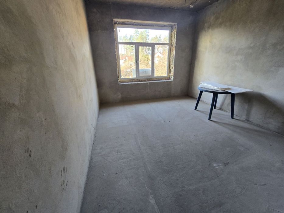 Будинок 230 м² в Ірпені, вул. Варшавська — $85 000. Цоколь мансарда гараж.