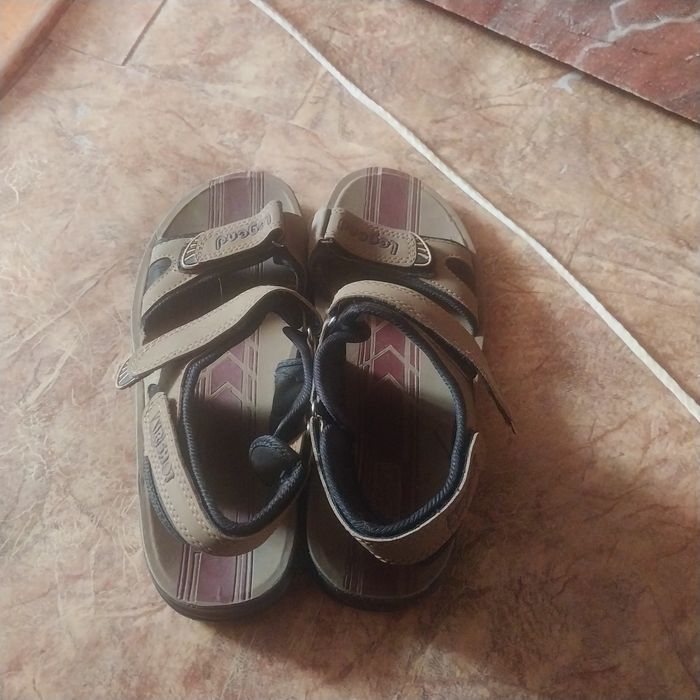 Взуття чоловіче Legend, Crivit