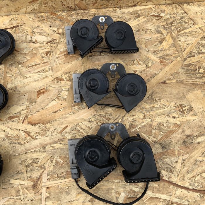 Оригінальний сигнал Renault Laguna 3 Scenic 3 Megane 3 двойний клаксон