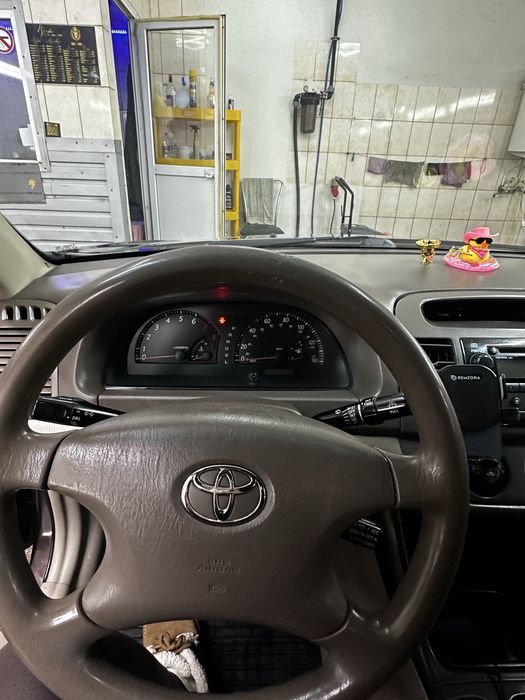 Продам Тойоту Камрі 30