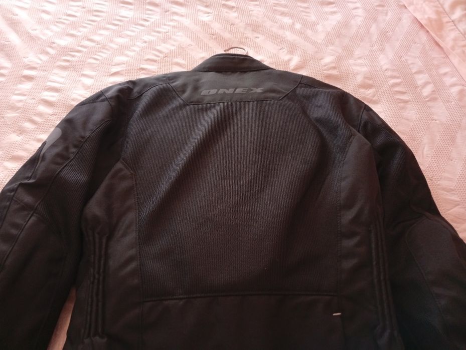 Blusão de homem para andar de moto ventilado