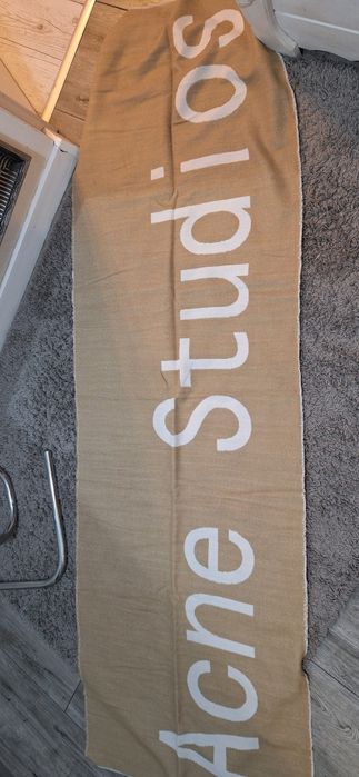 Acne studios szal