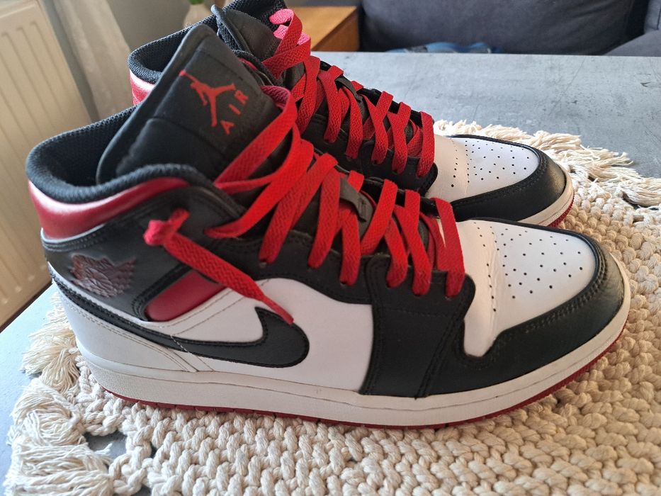 Nike Jordan 1 Mid