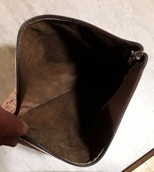 Bolsa, carteira ou estojo em cortiça, nova, sem etiqueta