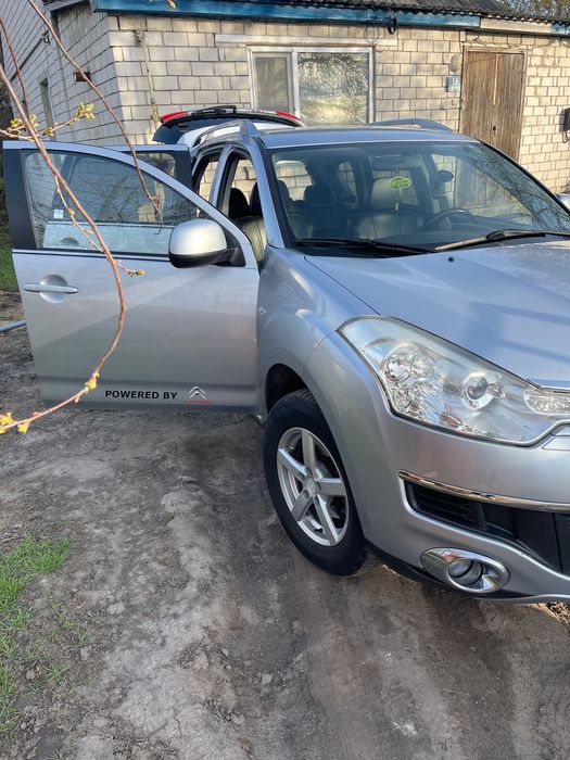 Citroen C-Crosser