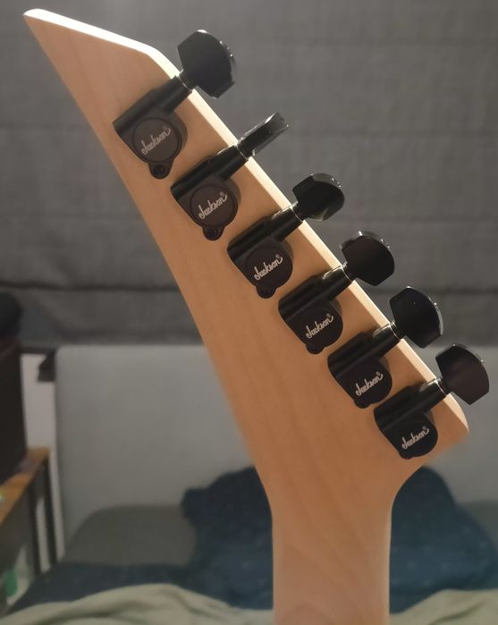 Jackson js32 King V