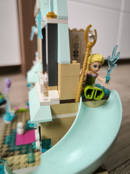 Zestaw LEGO 41068 Frozen z Olafem Arendelle Castle Celebration